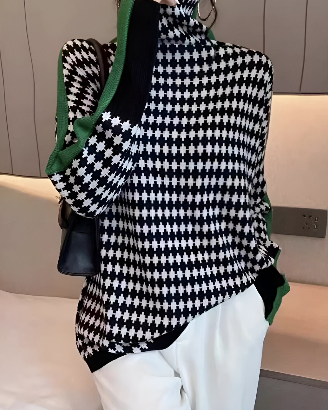 Linea™ – Elegant Tröja med Hög Krage och Geometriskt Mönster