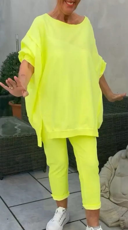 Louniva™ - Kvinnors Lediga Tvådelade Set med Rundhalsad Topp och Byxor